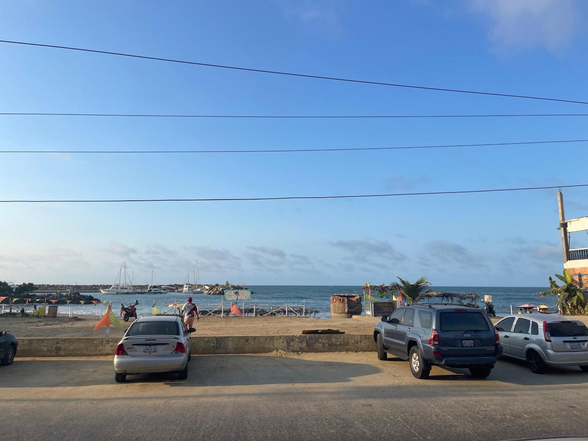 Hotel Brisas Del Mar 2022 Catia La Mar Luaran gambar
